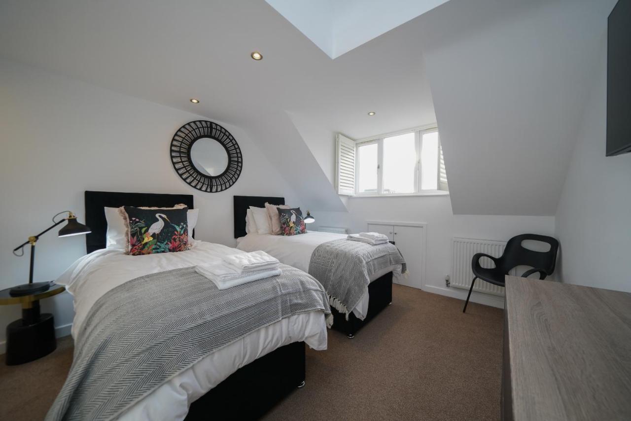 Castle Townhouse Kenilworth - Private Parking - 24 Hr Gym Access - Town Centre Exterior foto