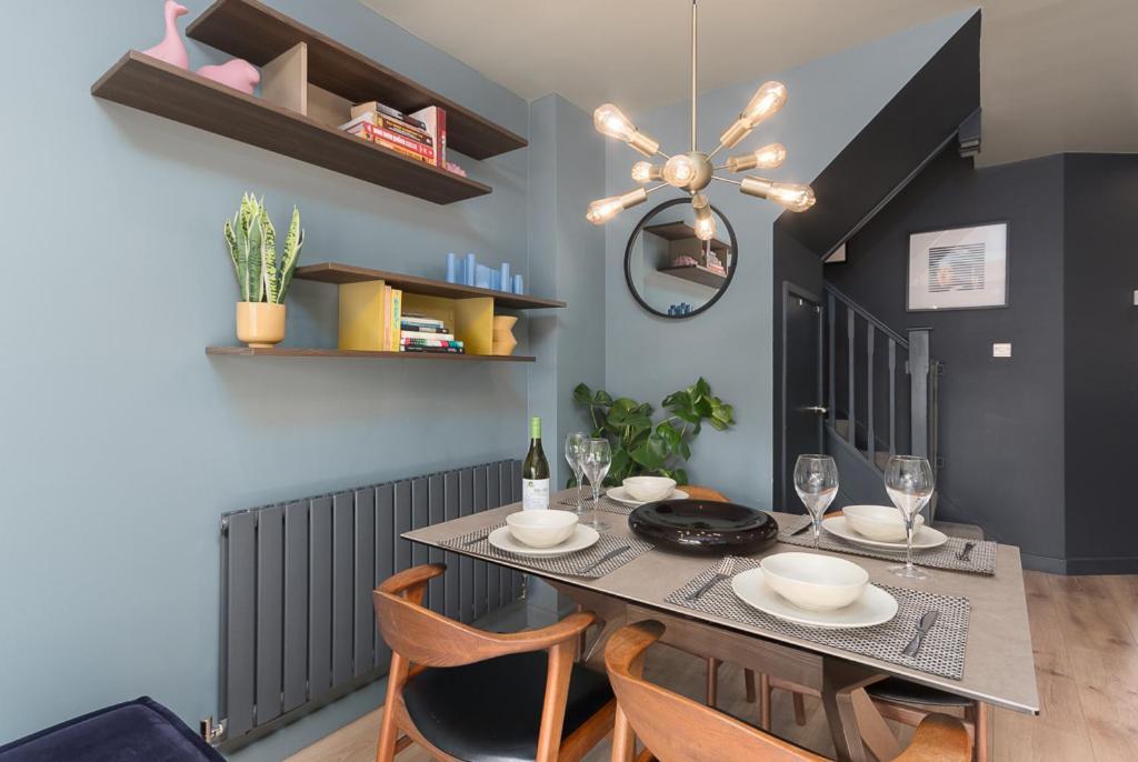 Castle Townhouse Kenilworth - Private Parking - 24 Hr Gym Access - Town Centre Exterior foto
