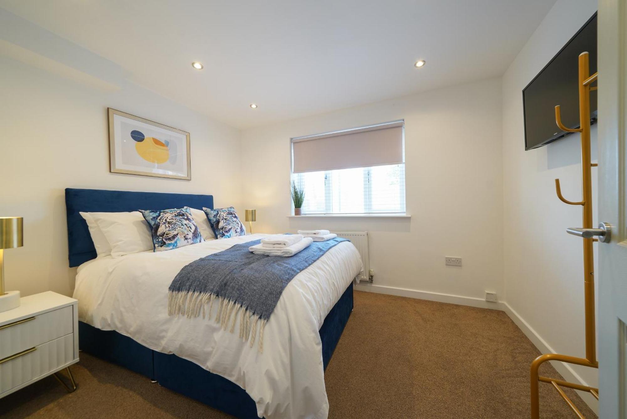 Castle Townhouse Kenilworth - Private Parking - 24 Hr Gym Access - Town Centre Quarto foto